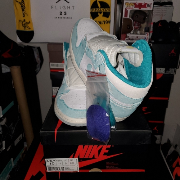 AIR JORDAN 1 TURBO GREENS - Picture 3 of 8